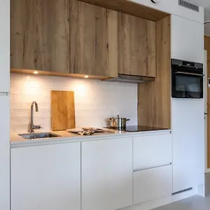  Appartement Huswell - Queen At Sea: Modern 2 Bedroom Belgique